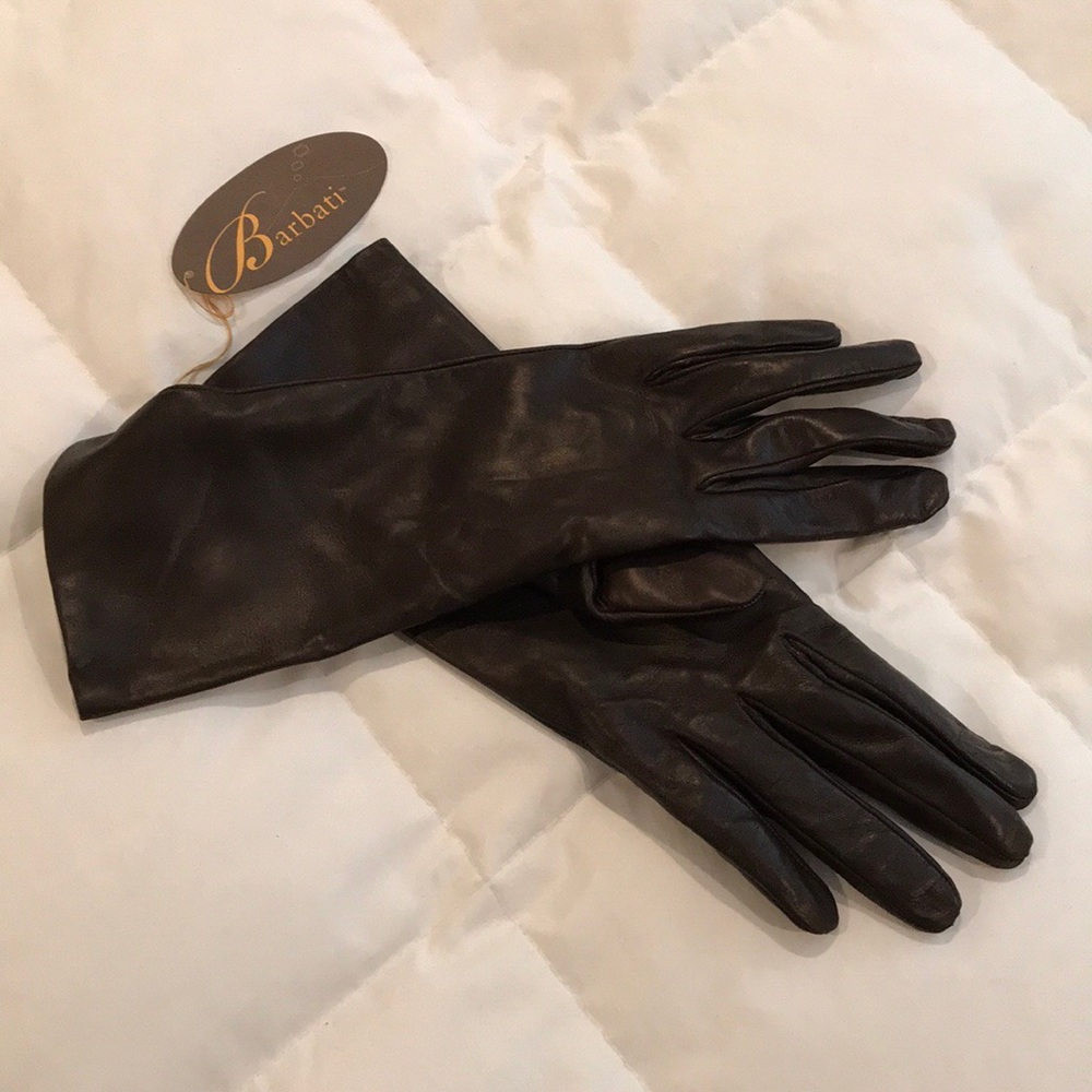 Brown leather gloves